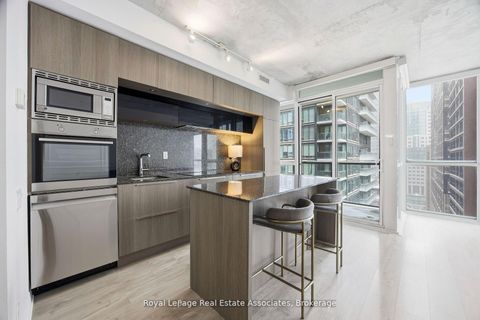 Photo 3 at 1604 - 88 Blue Jays Way, Waterfront Communities C1, Toronto