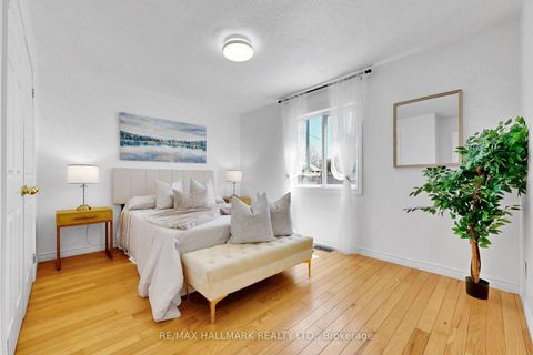 Photo 12 at 941 Lake Drive N, Historic Lakeshore Communities, Georgina