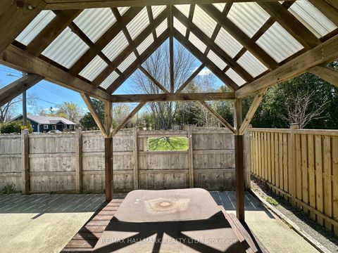 Photo 29 at 941 Lake Drive N, Historic Lakeshore Communities, Georgina