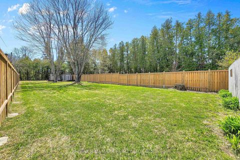 Photo 30 at 941 Lake Drive N, Historic Lakeshore Communities, Georgina