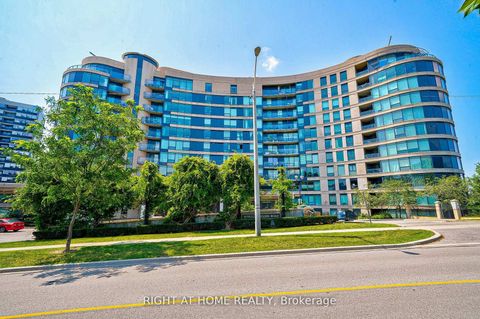 Photo 1 at 813 - 18 Valley Woods Road, Donalda, Toronto