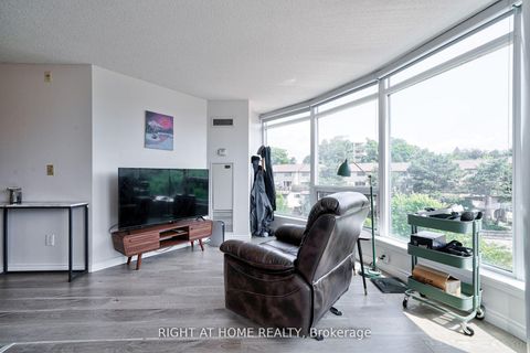 Photo 10 at 813 - 18 Valley Woods Road, Donalda, Toronto