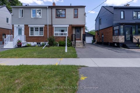 Photo 3 at 33 Dayton Avenue, Queensway, Toronto