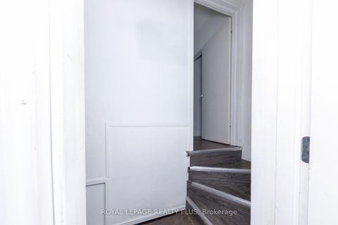 Photo 4 at 33 Dayton Avenue, Queensway, Toronto