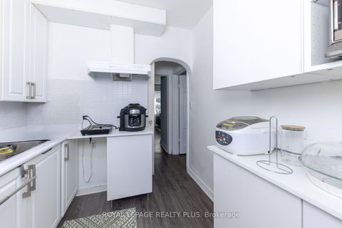 Photo 5 at 33 Dayton Avenue, Queensway, Toronto