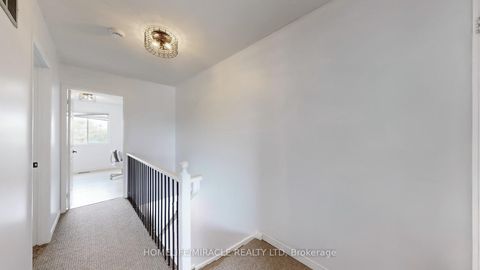 Photo 20 at 4 William Curtis Circle, College Manor, Newmarket