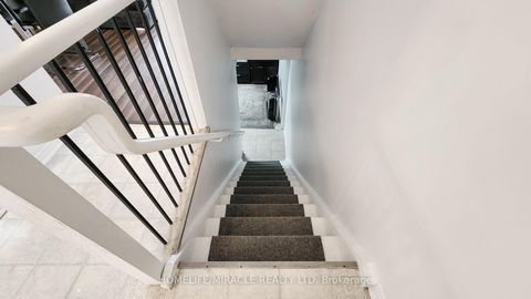 Photo 30 at 4 William Curtis Circle, College Manor, Newmarket