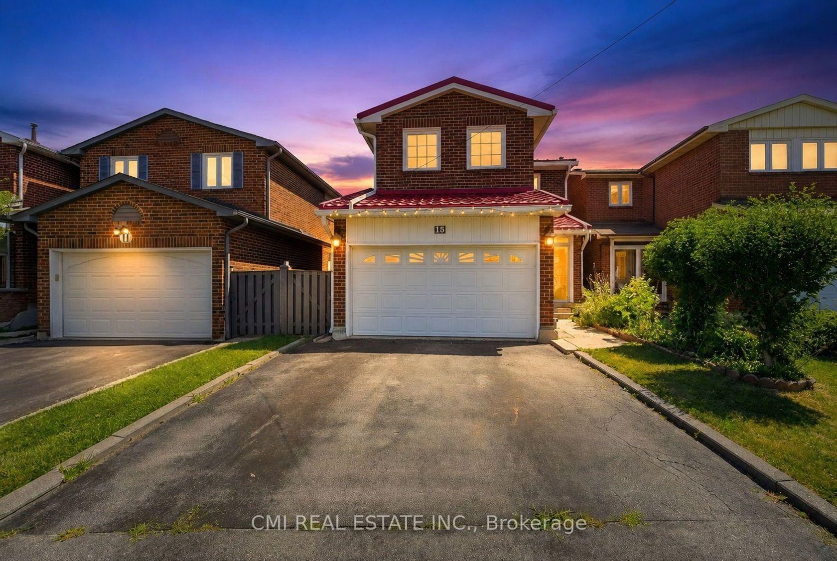 15 Cog Hill Drive, Brownridge, Vaughan photo number 2