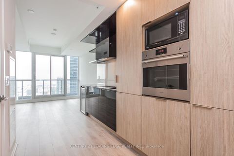 Photo 2 at 4404 - 70 Temperance Street, Bay Street Corridor, Toronto
