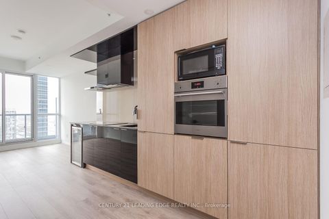 Photo 3 at 4404 - 70 Temperance Street, Bay Street Corridor, Toronto