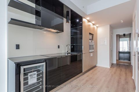 Photo 4 at 4404 - 70 Temperance Street, Bay Street Corridor, Toronto