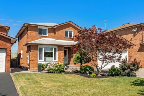 Photo 1 at 146 Beaver Bend Crescent, West Deane, Toronto