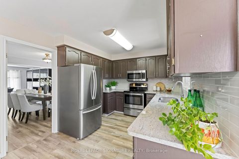 Photo 12 at 146 Beaver Bend Crescent, West Deane, Toronto