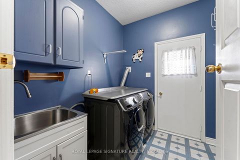 Photo 18 at 146 Beaver Bend Crescent, West Deane, Toronto
