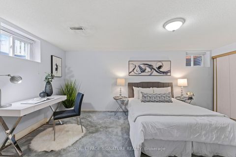 Photo 36 at 146 Beaver Bend Crescent, West Deane, Toronto