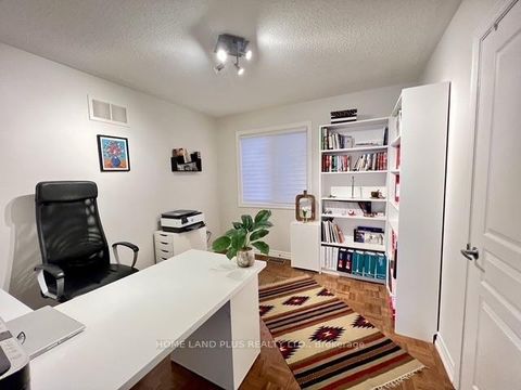 Photo 24 at 48 Langhorst Crescent, Jefferson, Richmond Hill