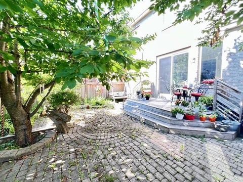 Photo 45 at 48 Langhorst Crescent, Jefferson, Richmond Hill