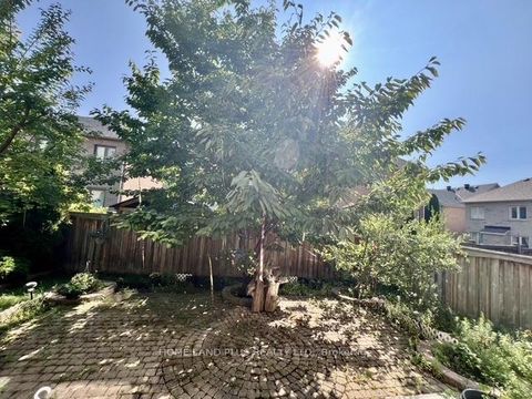 Photo 47 at 48 Langhorst Crescent, Jefferson, Richmond Hill