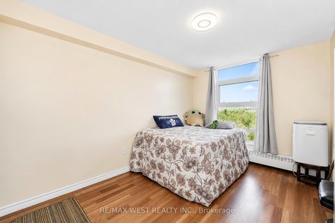 Photo 4 at 709 - 335 Driftwood Avenue, Black Creek, Toronto