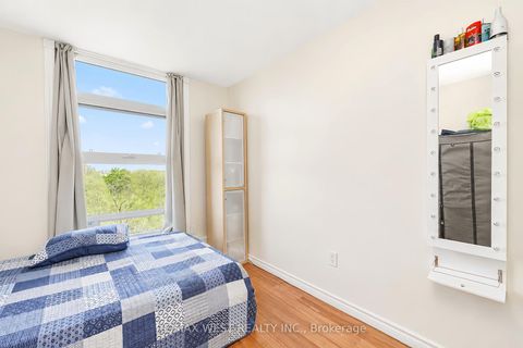 Photo 5 at 709 - 335 Driftwood Avenue, Black Creek, Toronto