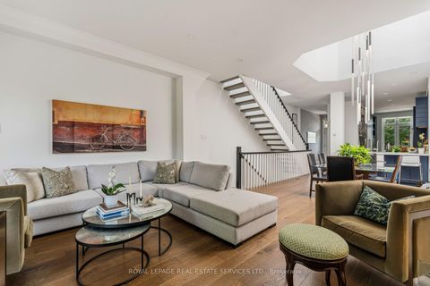 Photo 11 at 7 Bowman Street, South St. James Town, Toronto