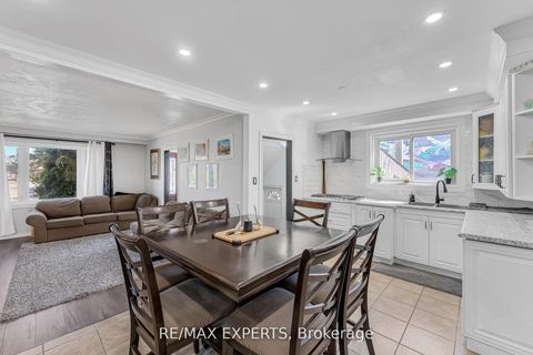 Photo 12 at 81 Hagar Avenue, Smythe, Toronto
