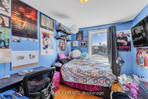 Photo 22 at 81 Hagar Avenue, Smythe, Toronto
