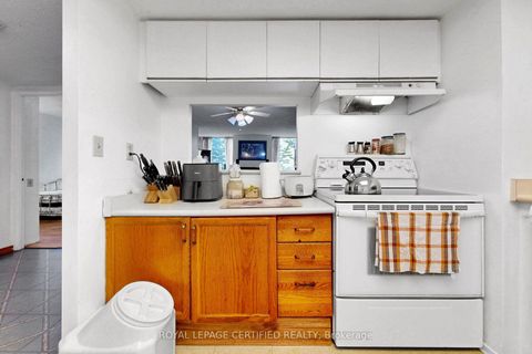 Photo 12 at 201 - 2460 Eglinton Avenue E, Eglinton East, Toronto