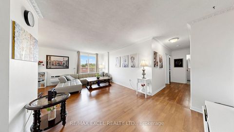 Photo 9 at 401 - 1881 Jane Street, Rustic, Toronto