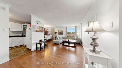 Photo 11 at 401 - 1881 Jane Street, Rustic, Toronto