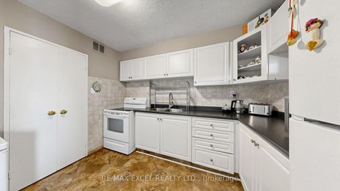Photo 23 at 401 - 1881 Jane Street, Rustic, Toronto