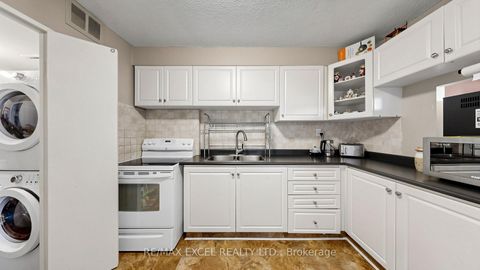 Photo 24 at 401 - 1881 Jane Street, Rustic, Toronto