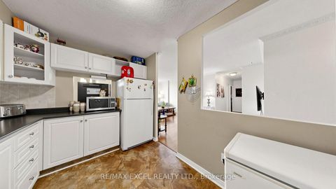 Photo 28 at 401 - 1881 Jane Street, Rustic, Toronto