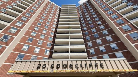 Photo 1 at 915 - 20 Edgecliff Golfway, Flemingdon Park, Toronto
