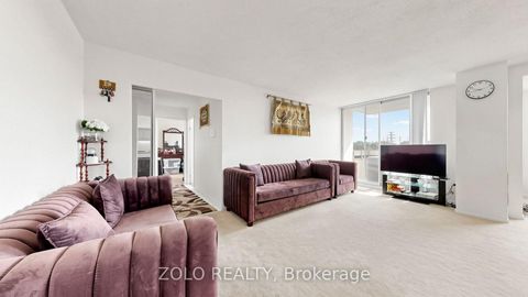 Photo 6 at 915 - 20 Edgecliff Golfway, Flemingdon Park, Toronto