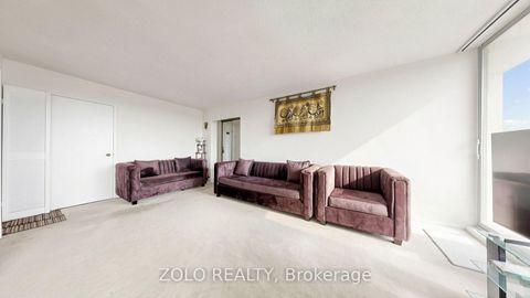 Photo 7 at 915 - 20 Edgecliff Golfway, Flemingdon Park, Toronto