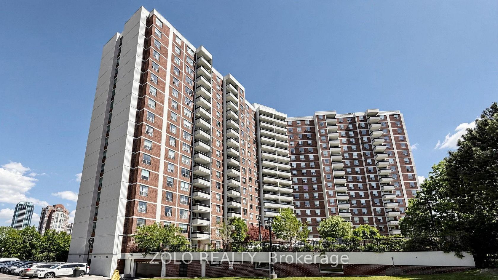 915 - 20 Edgecliff Golfway, Flemingdon Park, Toronto 
