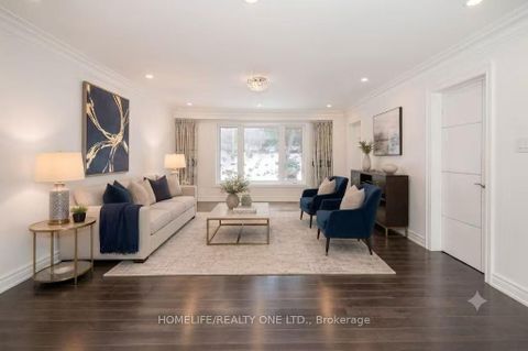 Photo 8 at 31 Bearwood Drive, Humber Valley, Toronto