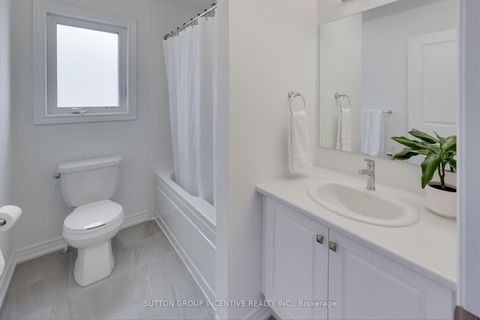 Photo 22 at 13 Abbey Crescent, Rural Barrie Southeast, Barrie
