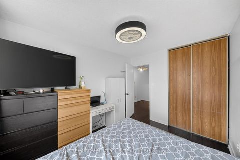 Photo 10 at 16 Stanbridge Court, Malvern, Toronto