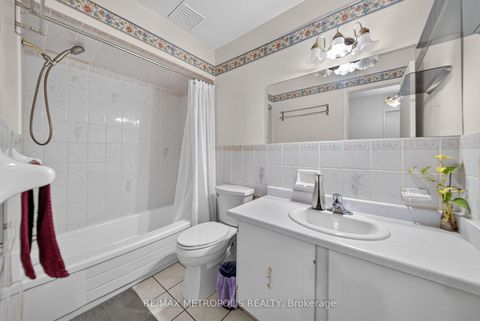 Photo 11 at 16 Stanbridge Court, Malvern, Toronto