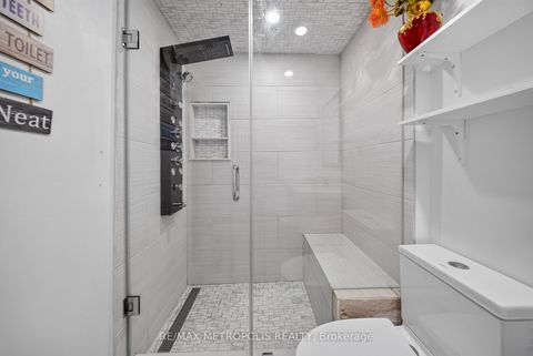 Photo 33 at 16 Stanbridge Court, Malvern, Toronto