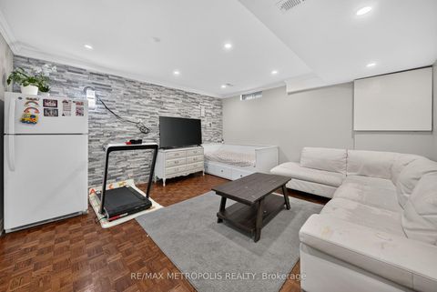 Photo 38 at 16 Stanbridge Court, Malvern, Toronto