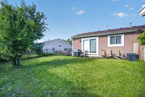 Photo 42 at 16 Stanbridge Court, Malvern, Toronto