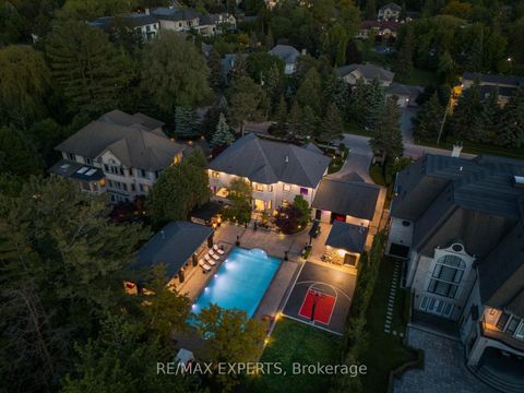 Photo 5 at 82 Westwood Lane, South Richvale, Richmond Hill