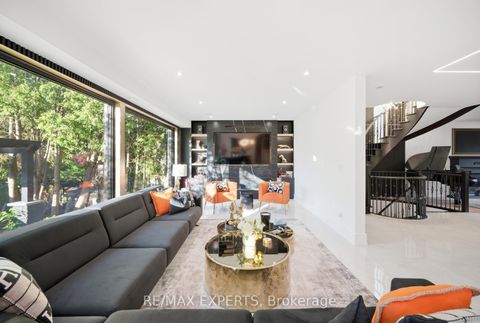 Photo 11 at 82 Westwood Lane, South Richvale, Richmond Hill