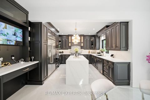 Photo 15 at 82 Westwood Lane, South Richvale, Richmond Hill