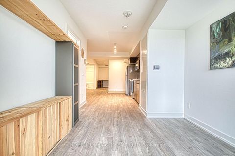 Photo 4 at 402 - 10 Wilby Crescent, Weston, Toronto