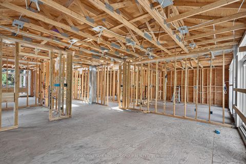 Photo 10 at 98 Ferris Road, Parkview, Toronto