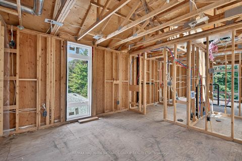 Photo 13 at 98 Ferris Road, Parkview, Toronto